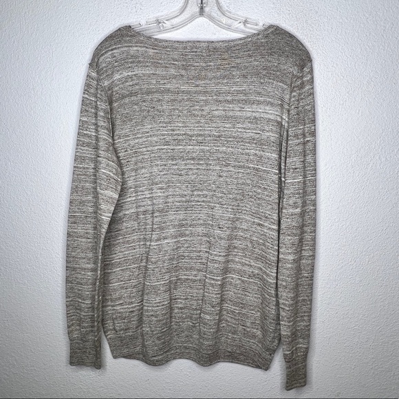 ANA Sweater - Picture 3 of 7